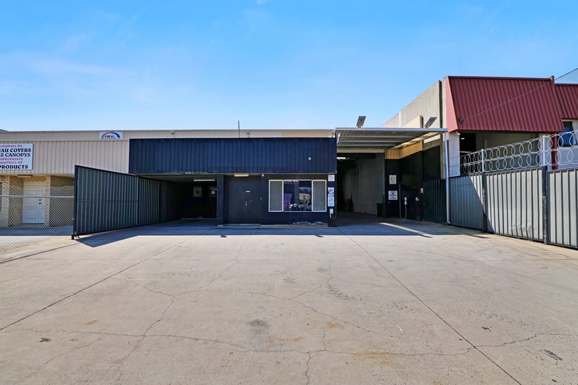 Unit 2/12 Adrian Street Welshpool WA 6106 - Image 1