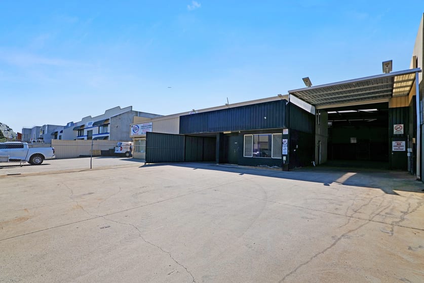 Unit 2/12 Adrian Street Welshpool WA 6106 - Image 2