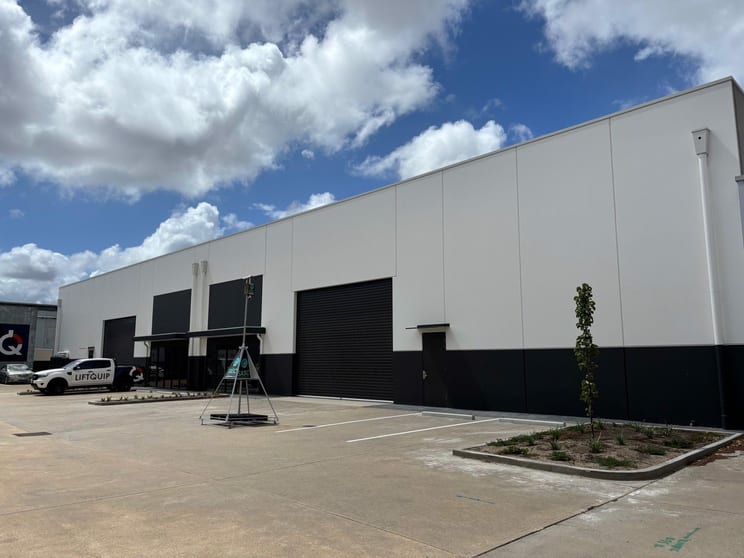 Click to view all images Warehouse 1 483 South Road Regency Park SA 5010 - Image 1