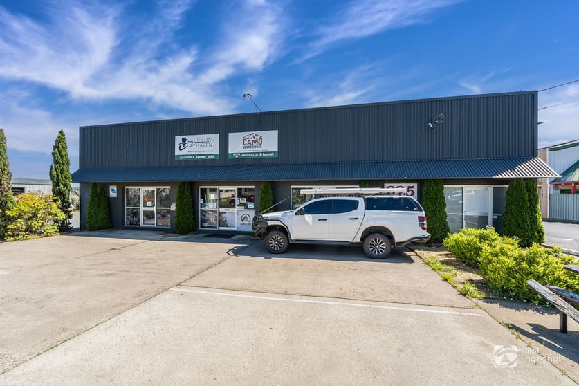 Click to view all images 2A/225 Mann Street Armidale NSW 2350 - Image 1