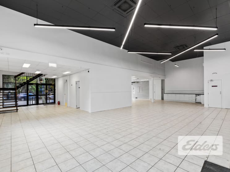 Click to view all images 170 Main Street Kangaroo Point QLD 4169 - Image 1