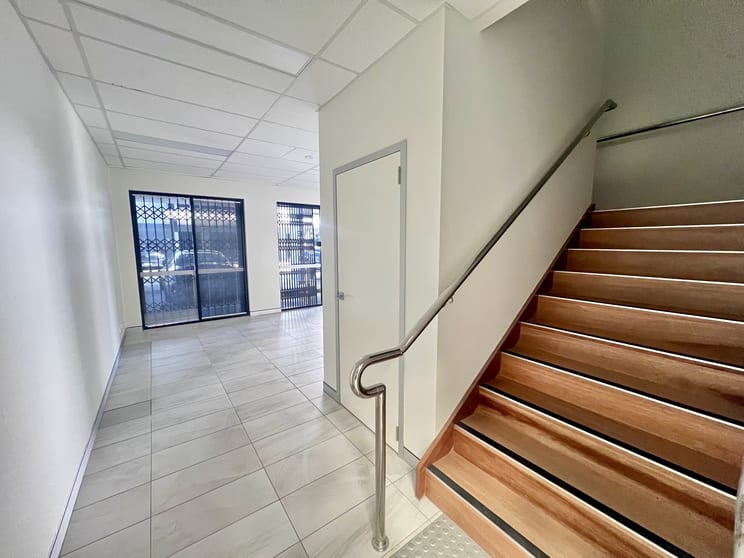 Click to view all images 3/74 Flinders Parade North Lakes QLD 4509 - Image 3