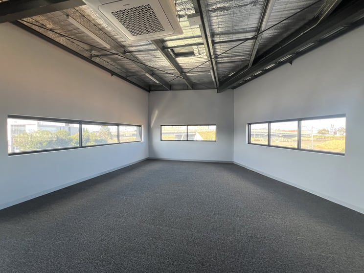 Click to view all images 1A & 1B Separation Street North Geelong VIC 3215 - Image 3
