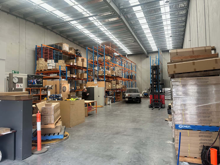 Click to view all images 42 Volt Circuit Dandenong South VIC 3175 - Image 2