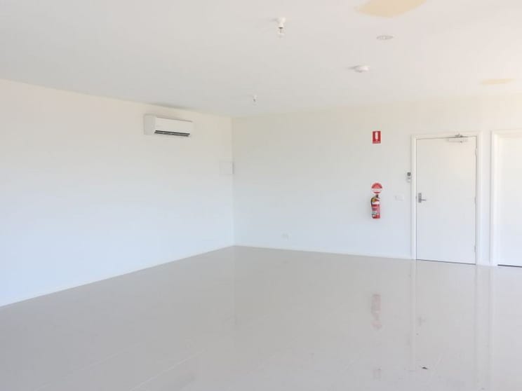 Click to view all images 93 Nepean Highway Aspendale VIC 3195 - Image 3