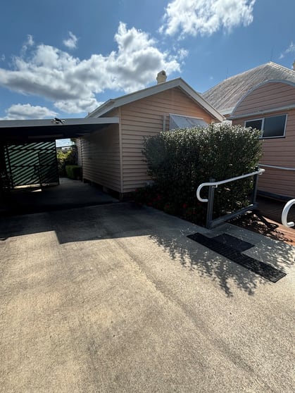 2/31 Guy Street Warwick QLD 4370 - Image 1