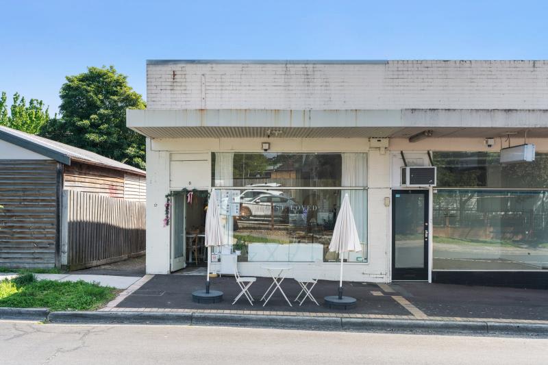 Click to view all images 8 Hunter Drive Blackburn South VIC 3130 - Image 1