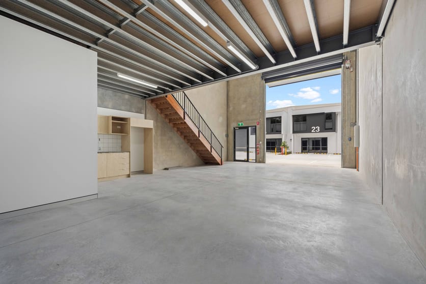 Click to view all images 10/49 Shore Street West Cleveland QLD 4163 - Image 3