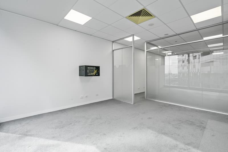 Click to view all images 1427/401 Docklands Drive Docklands VIC 3008 - Image 3