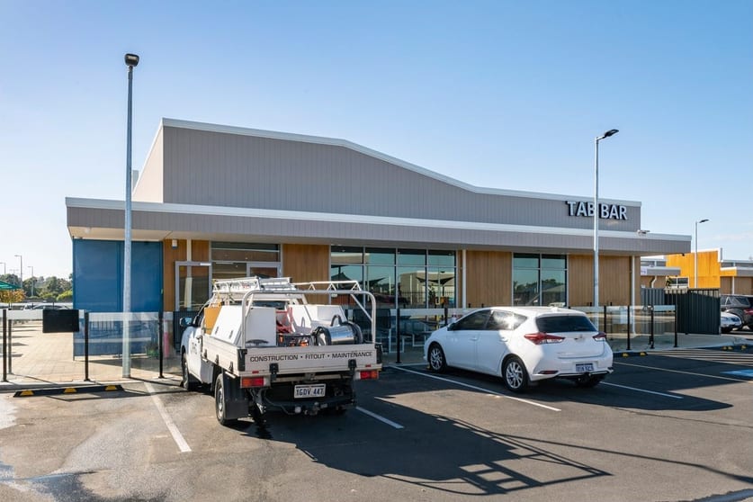 Click to view all images 22 Portobello Road Dalyellup WA 6230 - Image 3