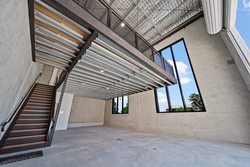 Click to view all images 5 Bailey Crescent Southport QLD 4215 - Image 1