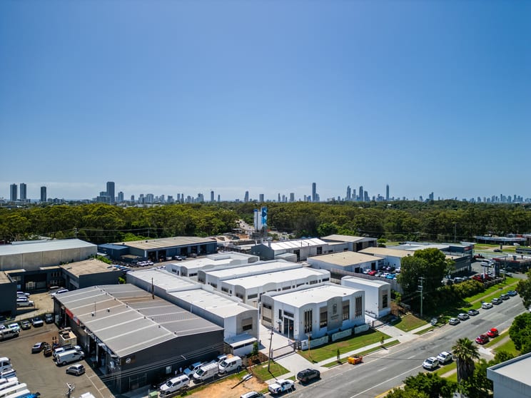Click to view all images 5 Bailey Crescent Southport QLD 4215 - Image 2