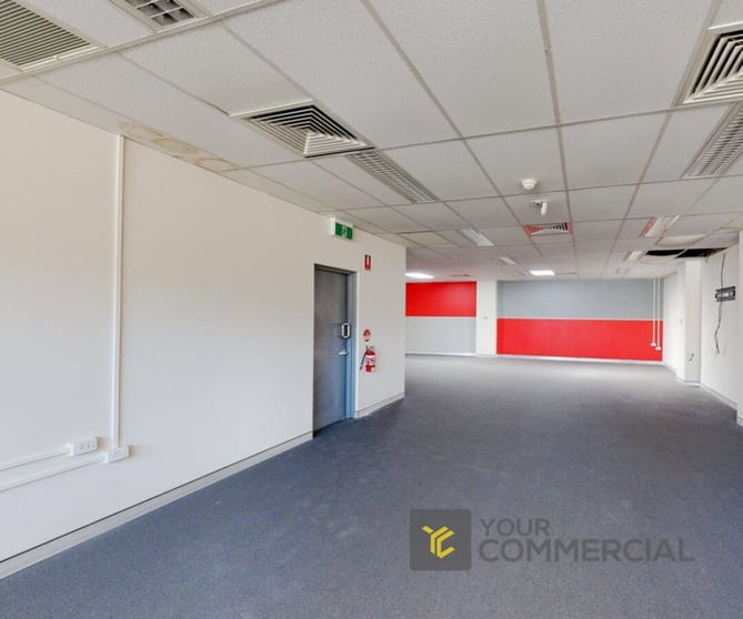Click to view all images 1, 3, 4/428 Upper Edward Spring Hill QLD 4000 - Image 1