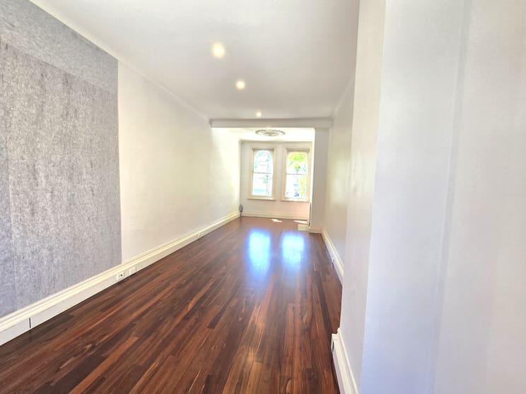 Click to view all images Level 1/220 Clarendon Street South Melbourne VIC 3205 - Image 3