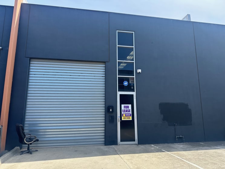 2/15 Nathan Drive Campbellfield VIC 3061 - Image 2