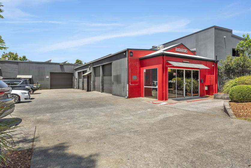 Click to view all images Units 1-3/28 Project Avenue Noosaville QLD 4566 - Image 1
