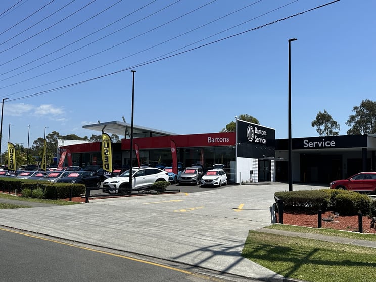 Click to view all images 220-228 Old Cleveland Road Capalaba QLD 4157 - Image 1