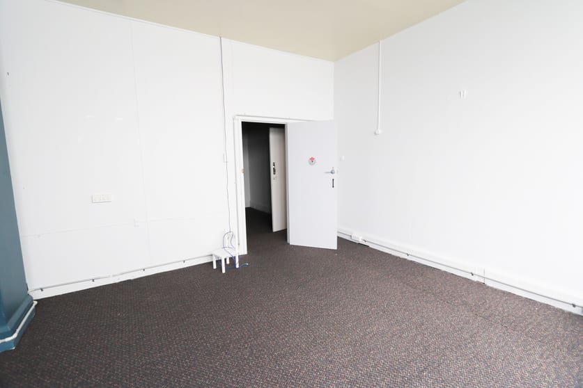 Click to view all images Part/96-102 St John Street Launceston TAS 7250 - Image 3
