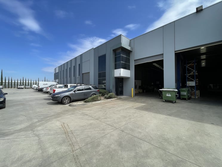 Click to view all images 3/21-22 National Drive Hallam VIC 3803 - Image 4