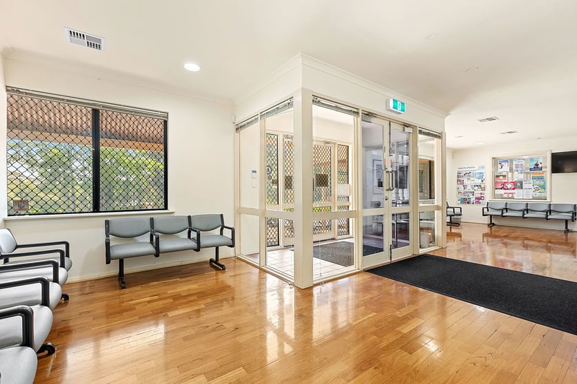 Click to view all images 8 Church Avenue Armadale WA 6112 - Image 3
