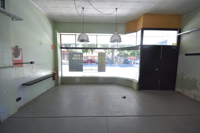 Click to view all images 474 David Street Albury NSW 2640 - Image 2