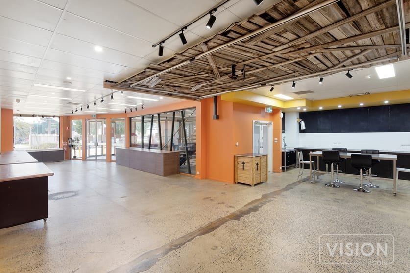Click to view all images 267 Settlement Road Thomastown VIC 3074 - Image 2