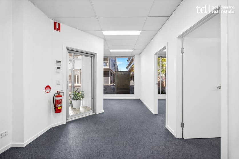 Click to view all images 1/2 Fisher Place Mawson Lakes SA 5095 - Image 2