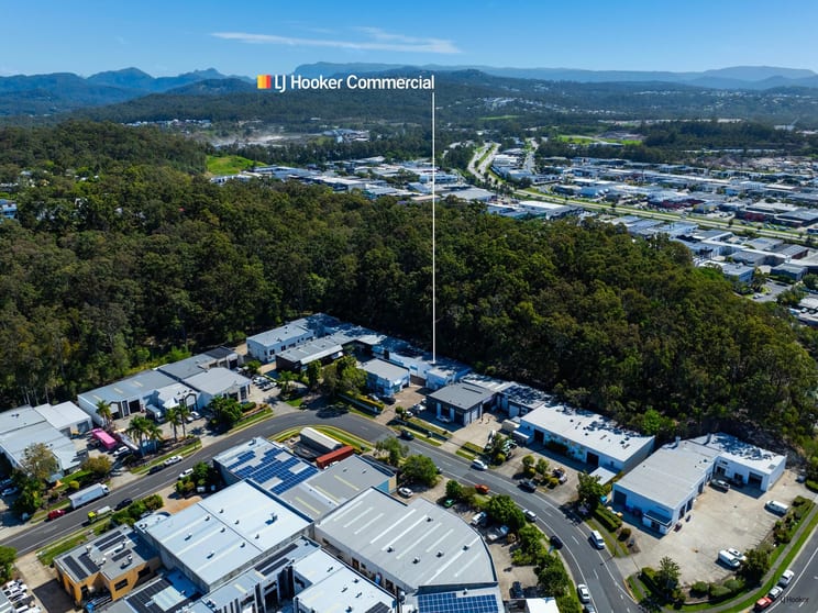 Click to view all images 4/13 Leda Drive Burleigh Heads QLD 4220 - Image 1