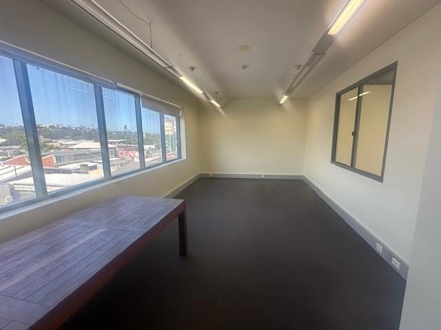 Click to view all images Unit 37/49-51 Mitchell Road Brookvale NSW 2100 - Image 3
