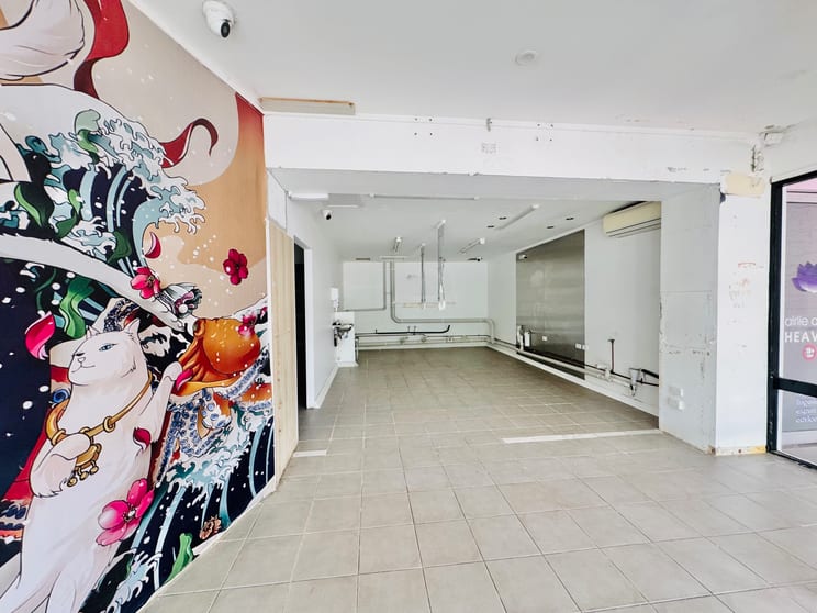Click to view all images 1/265 Shute Harbour Road Airlie Beach QLD 4802 - Image 1