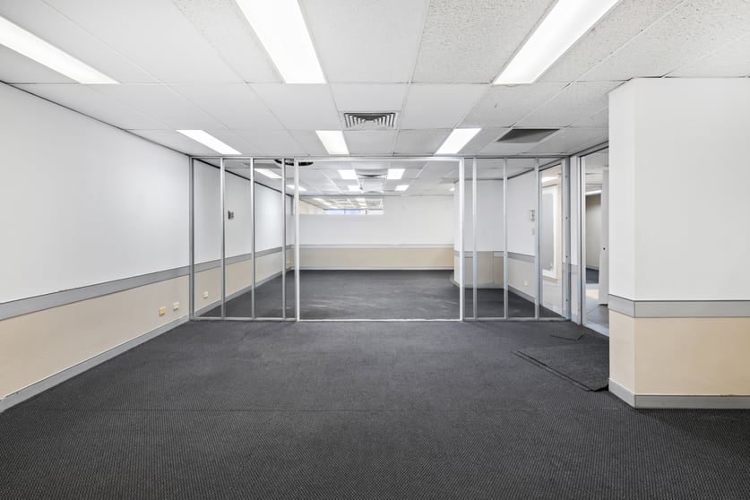 Click to view all images 19/18-22 Orchid Avenue Surfers Paradise QLD 4217 - Image 3