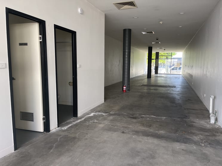 Click to view all images 219 Bay Street Brighton VIC 3186 - Image 3