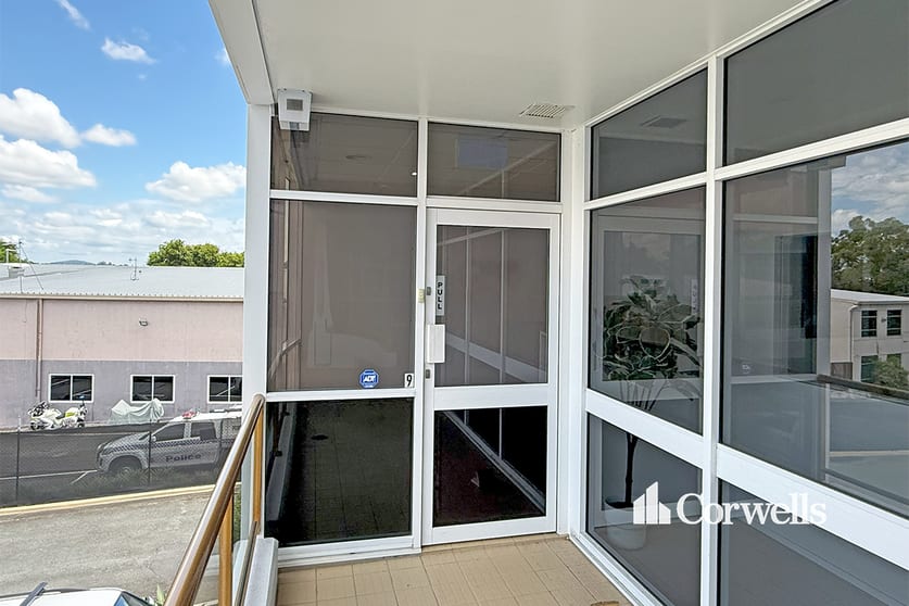 Click to view all images 9/3442 Pacific Highway Springwood QLD 4127 - Image 3