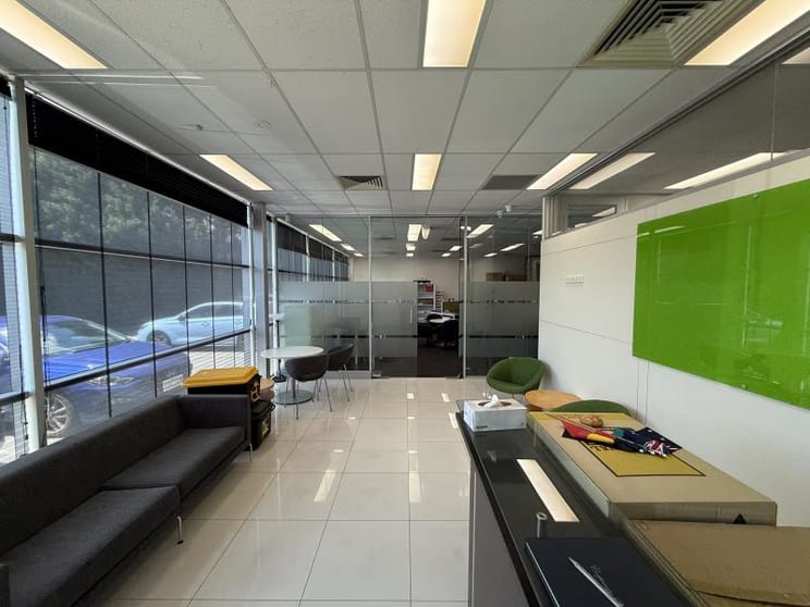 Click to view all images 1-3 Rocklea Drive Port Melbourne VIC 3207 - Image 3