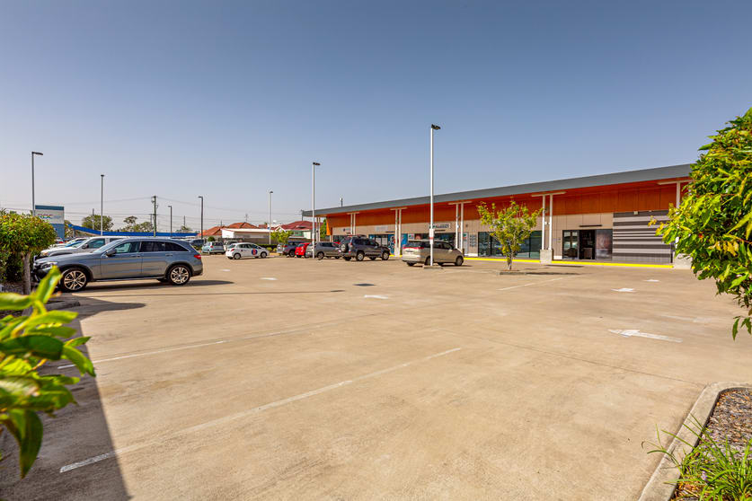 2/290 Bourbong Street Bundaberg West QLD 4670 - Image 3