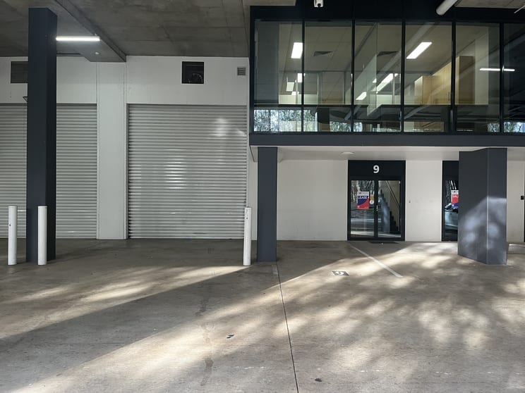 9/5-7 Inglewood Place Norwest NSW 2153 - Image 2