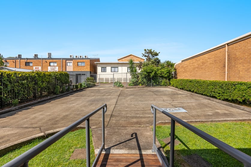Click to view all images 23 Commercial Road Alstonville NSW 2477 - Image 3