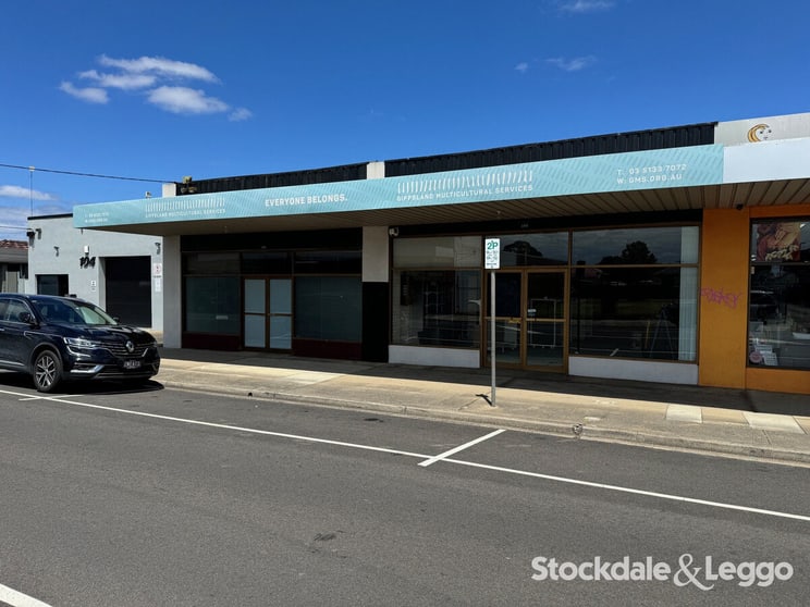 100-102 Buckley Street Morwell VIC 3840 - Image 1