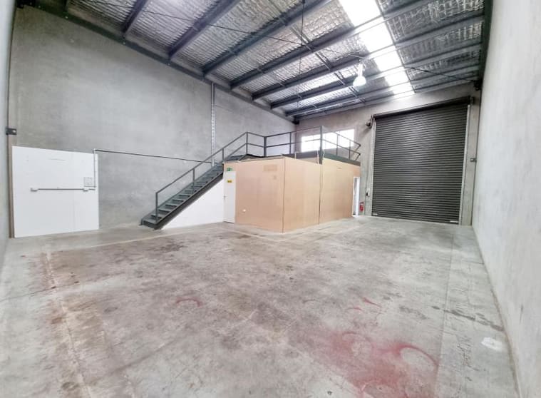 Click to view all images Unit 12/8 Gibbens Road West Gosford NSW 2250 - Image 3