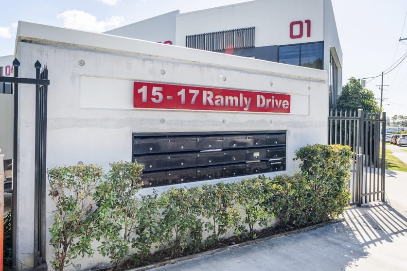 Click to view all images 17/15-17 Ramly Drive Burleigh Heads QLD 4220 - Image 1