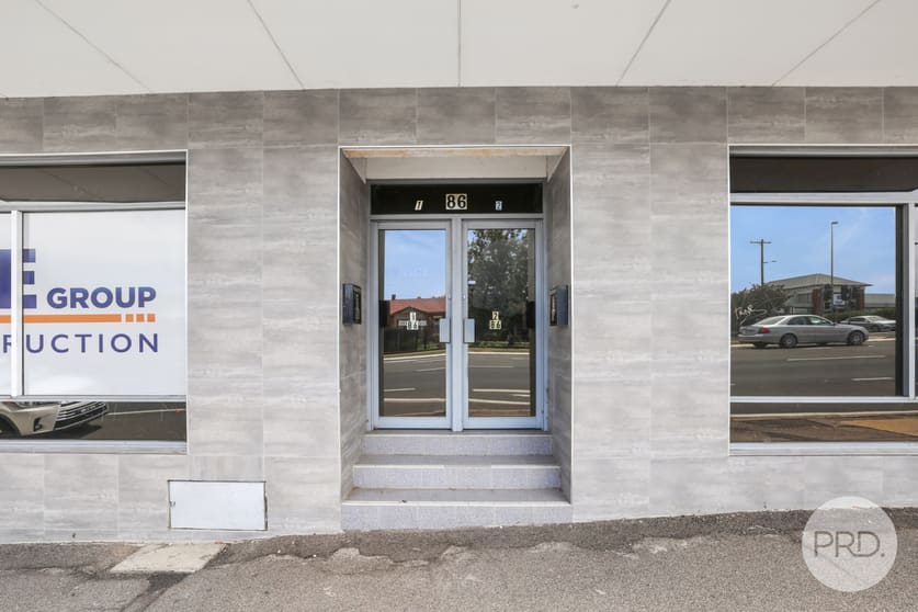 Click to view all images Shop 2/86 Bridge Street Tamworth NSW 2340 - Image 3
