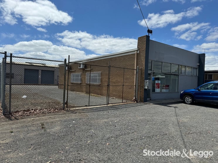 Click to view all images 39 HOLMES Road Morwell VIC 3840 - Image 2