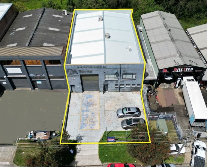 Click to view all images 29 Carlingford Street Regents Park NSW 2143 - Image 1