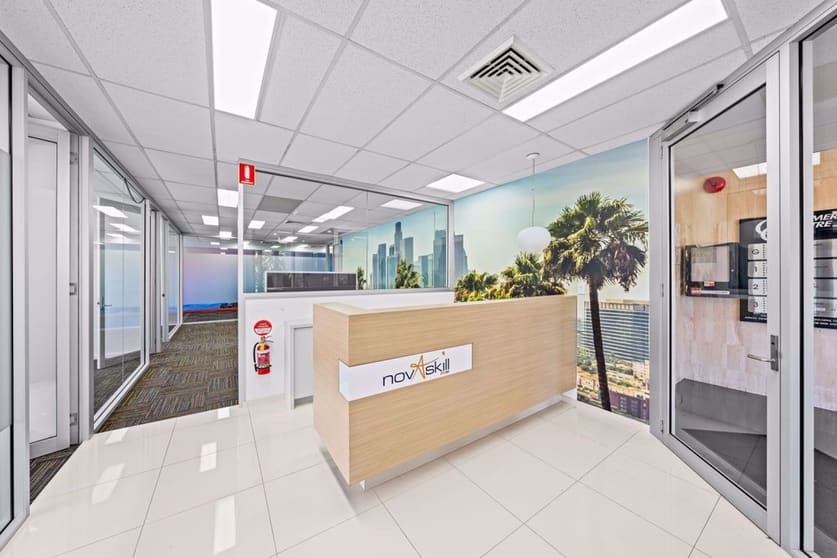Click to view all images 1/146 Bundall Road Bundall QLD 4217 - Image 2