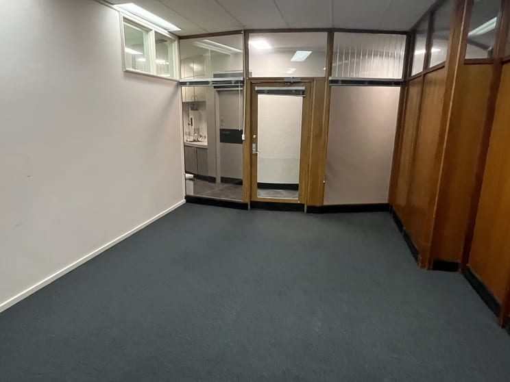 Click to view all images Upper Level 213-215 Auburn Street Goulburn NSW 2580 - Image 3