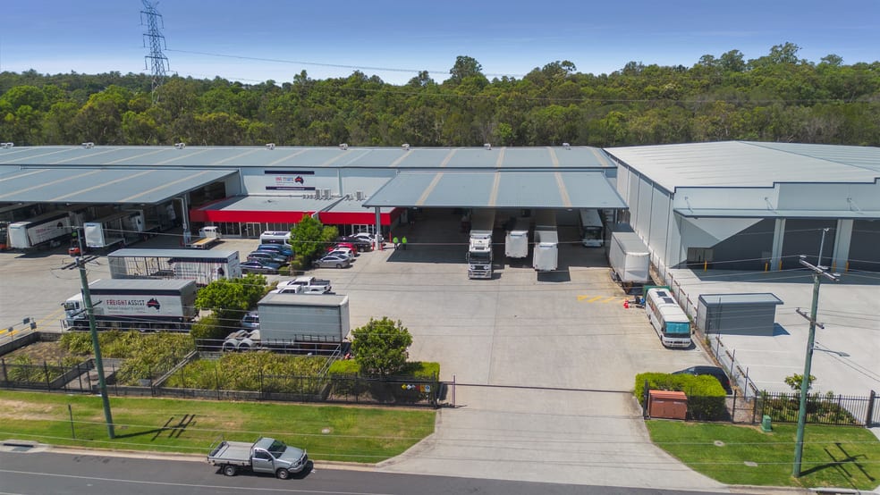 Click to view all images 46-50 Mica Street Carole Park QLD 4300 - Image 3