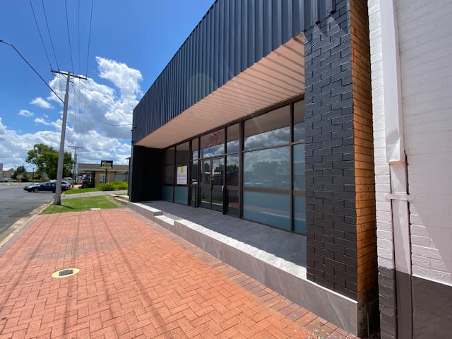 213 - 215 Byron Street Inverell NSW 2360 - Image 2
