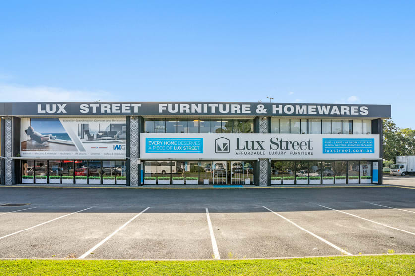 8 & 9/117 Ashmore Road Bundall QLD 4217 - Image 1