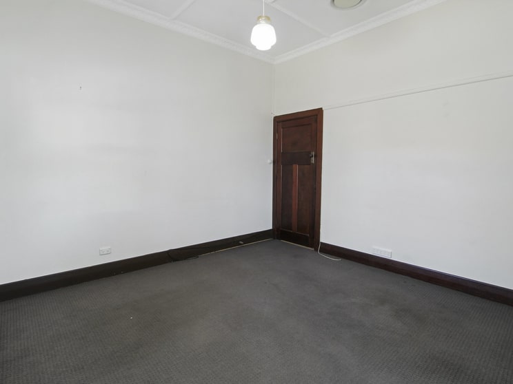 305 Main Street Bairnsdale VIC 3875 - Image 2