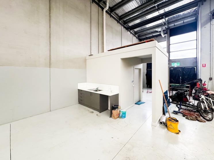 Click to view all images 51B Peet Street Pakenham VIC 3810 - Image 3